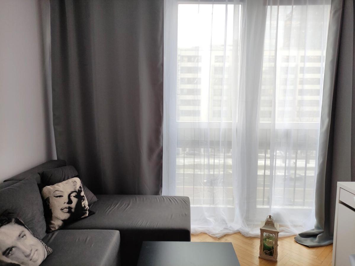 Apartament Rondo Onz Warschau Buitenkant foto