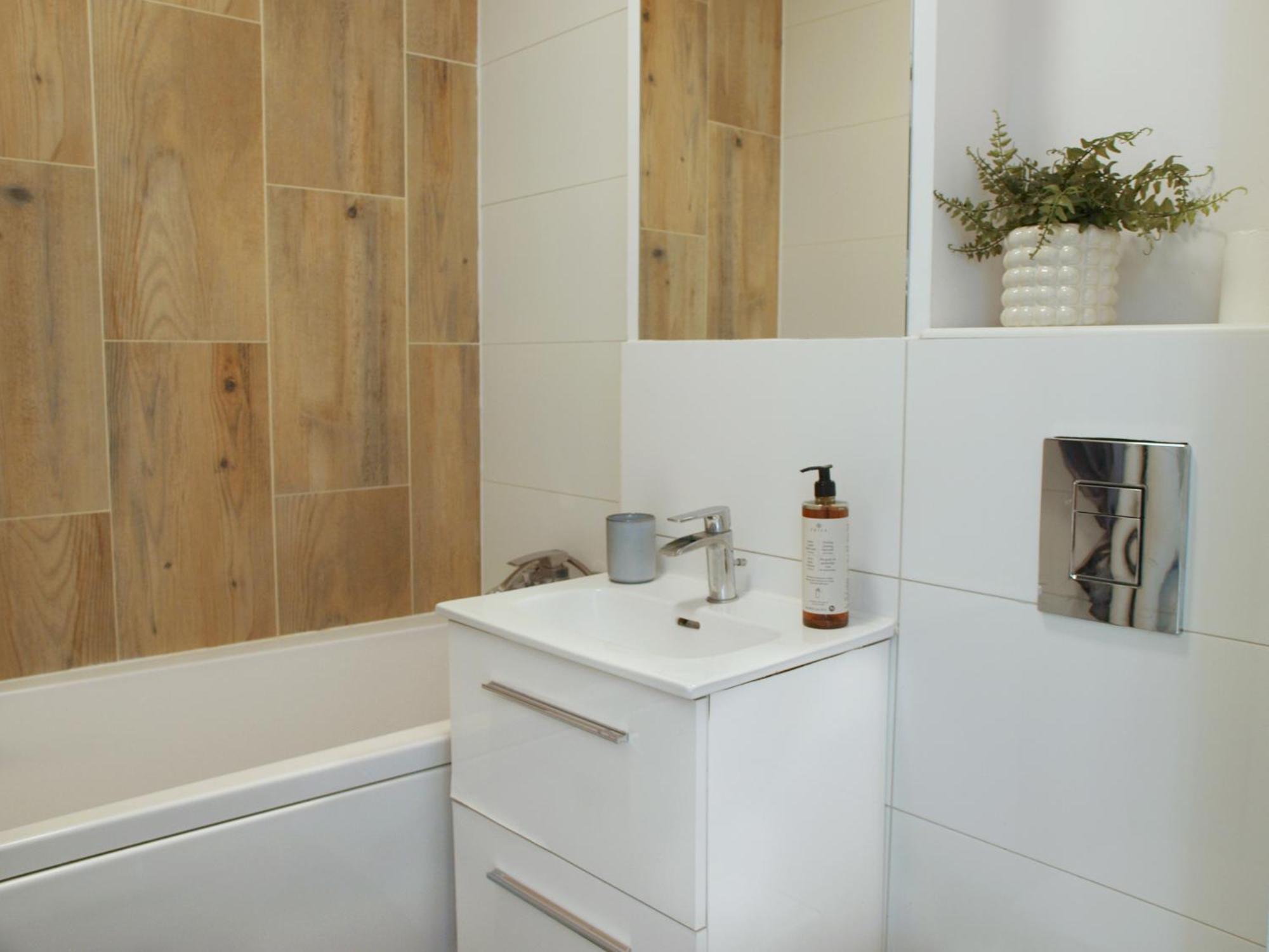 Apartament Rondo Onz Warschau Buitenkant foto